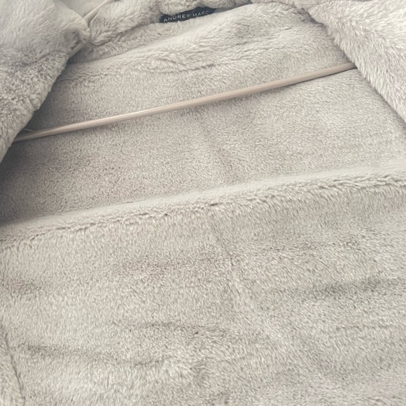 Andrew Marc Ladies' Ultra Soft Attached Hood Reversible Jacket Shine Lavende - Picture 12 of 14